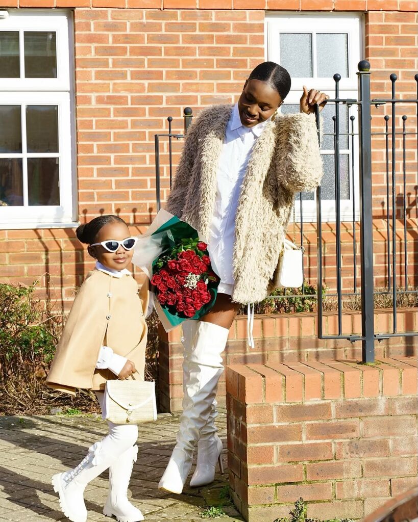 Bukunmi Oluwasina Biography 