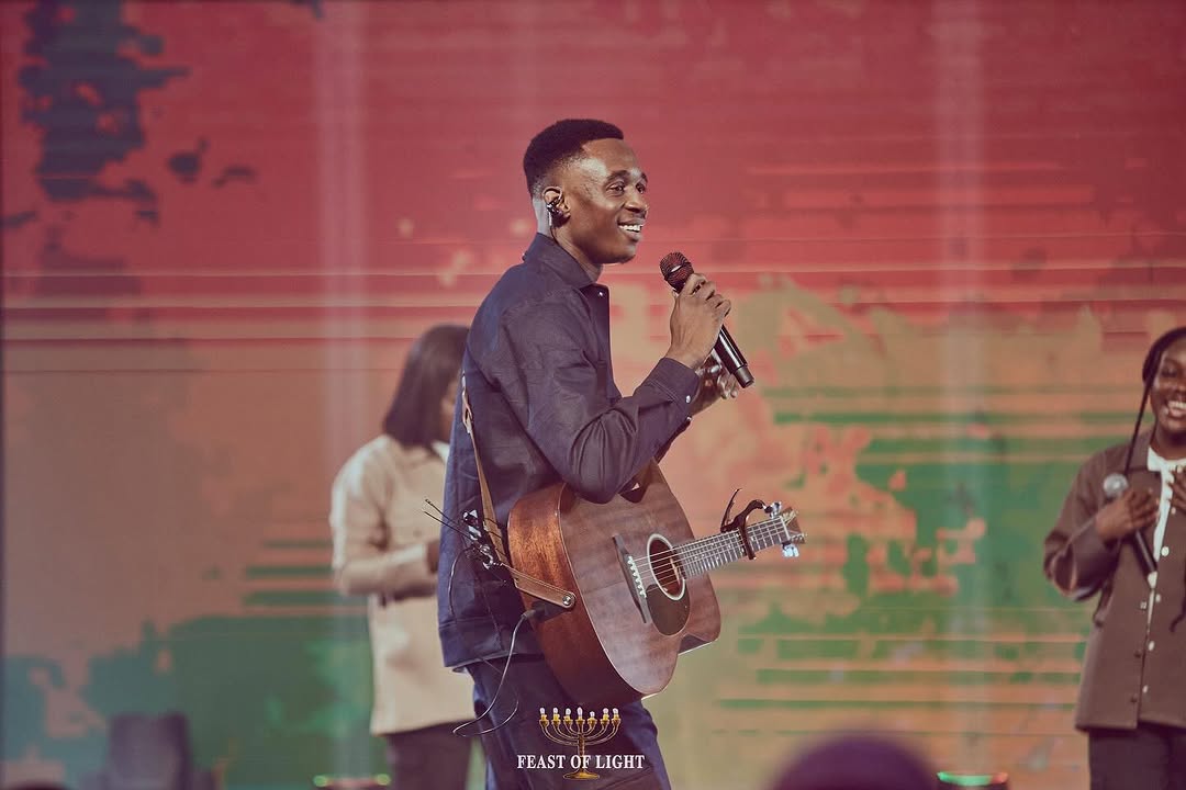 Kaestrings Biography