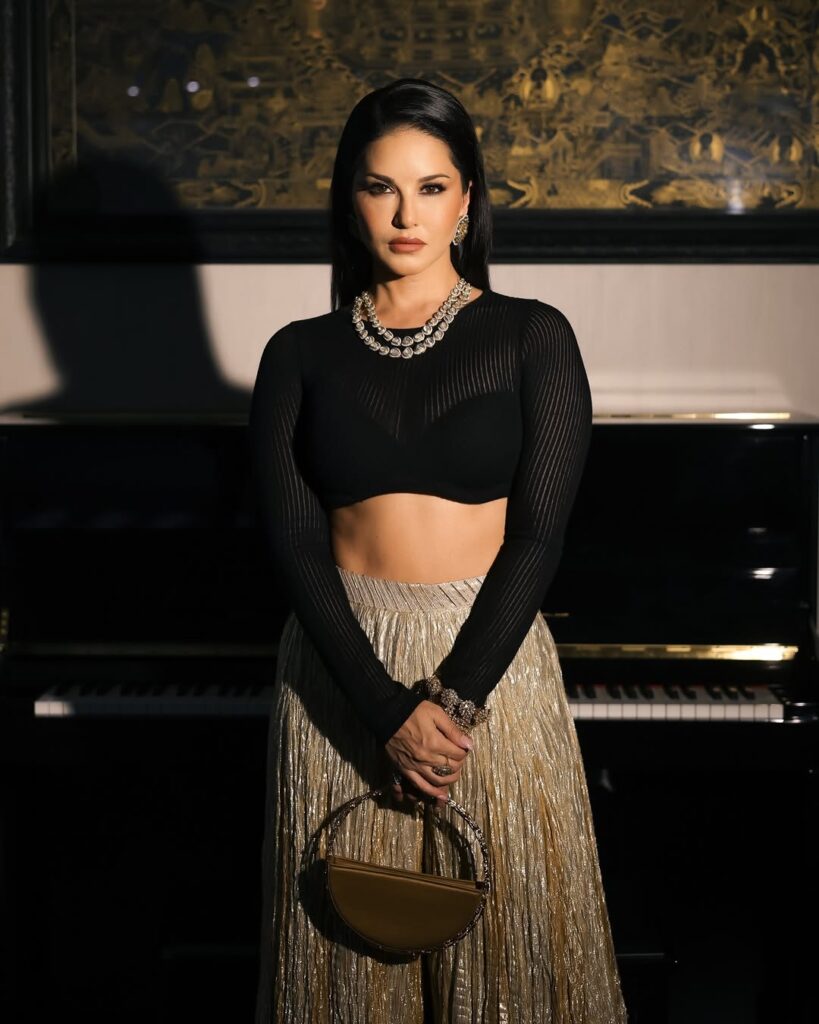 Sunny Leone Biography
