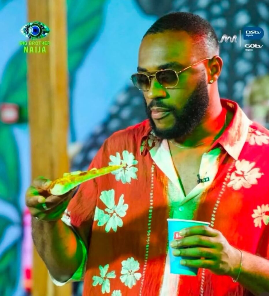 Kola Bbnaija Biography 